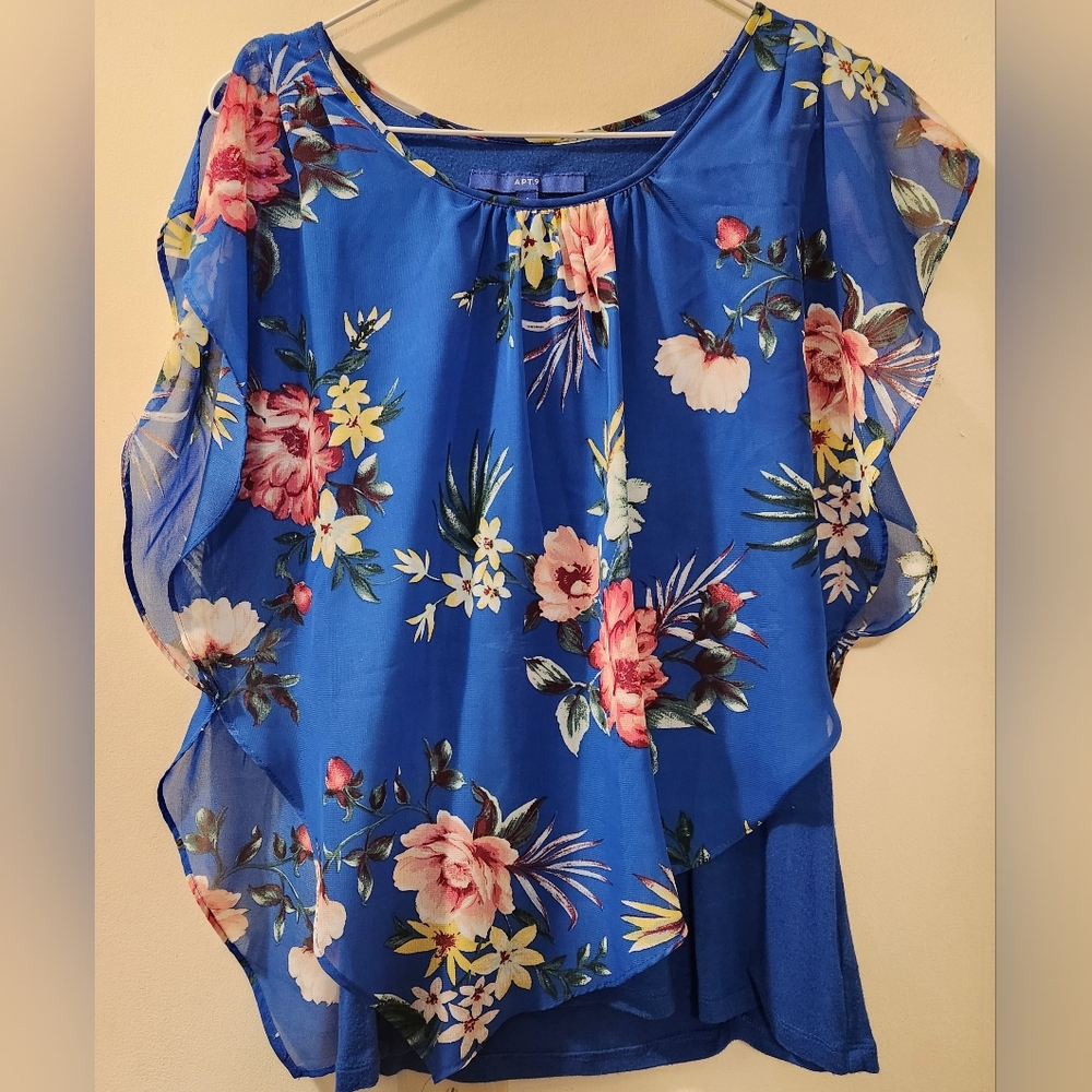 Apt 9 Floral Top
